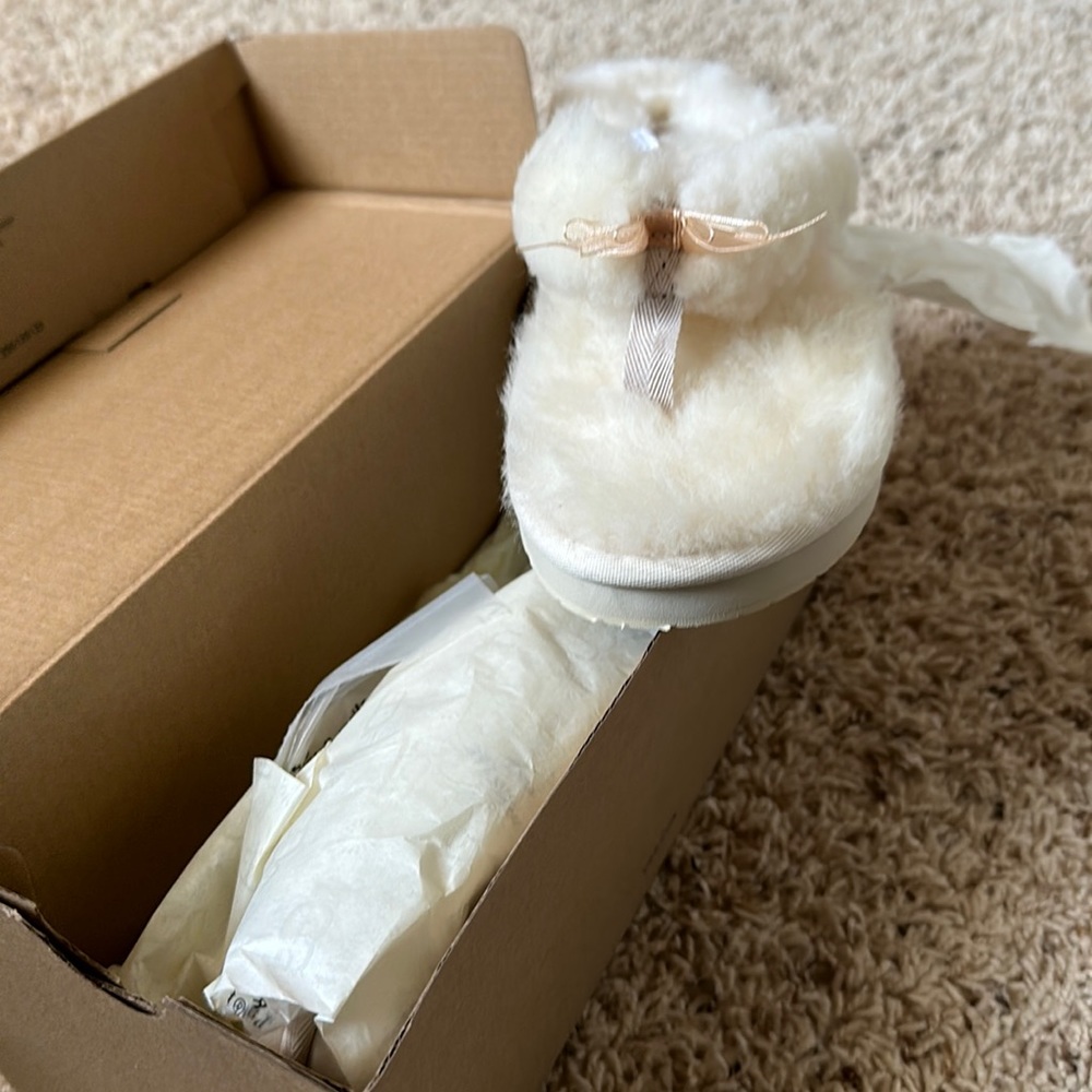 UGG Fluff Flip Flop III W/NAT